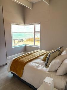 Slipway House Beachfront Villa