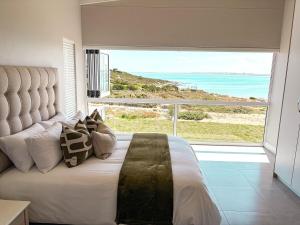 Slipway House Beachfront Villa