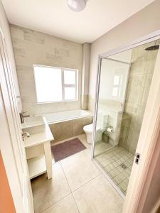 Slipway House Beachfront Villa