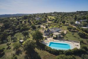 Nuovissima villa di lusso con piscina immensa e giardino