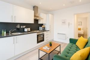 2 Bedroom Apartment Near City Centre, Uni & Parks!