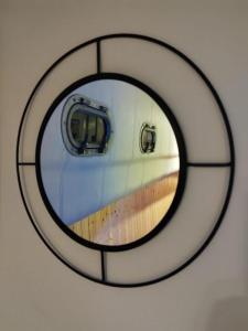 SLEEPBOAT Golden Life