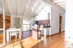 SCRIGNO SUL LAGO by Design Studio