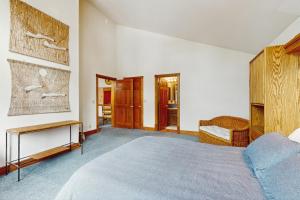 Peace and Pines at Upper Ward Creek