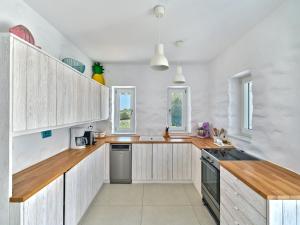 ARIADNI Lux villa with 180 panoramic sea view