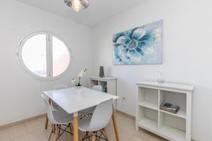 Seaside Escape, Pool & Terrace in Puertito Güímar