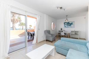 Seaside Escape, Pool & Terrace in Puertito Güímar