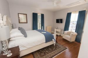 LimeRock Inn