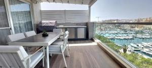 Marina Harbour, Luxury Terraced Seaview Apartment, Msida, Pieta, Malta
