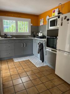 Maisons de vacances Le rez-de-jardin de SoPat : photos des chambres