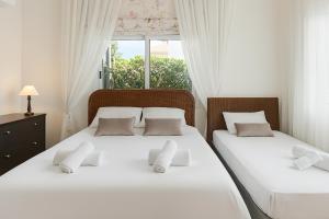 Villa Thea, Luxury Cliff Sea View