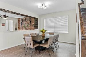 Luxury 09BedroomsGame RoomPool at Solara Resort