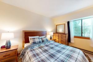 Mountain Green - 2E3