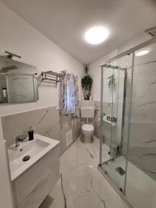 Tukory Central room Palermo