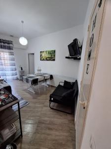 Tukory Central room Palermo