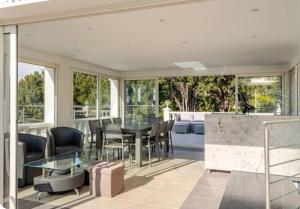 Villa cannes vue mer centre croisette 5 min du palais des festival