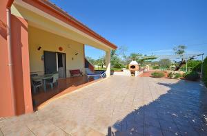 Villette Tenuta Nepole con piscina