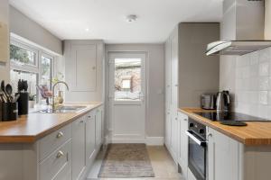 Spacious Apartment with Courtyard Barnstaple