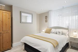 Spacious Apartment with Courtyard Barnstaple