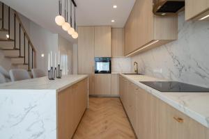 B-House