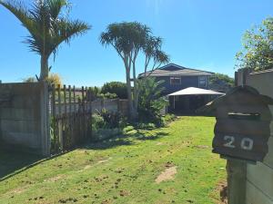Sunny Albelize Solar Holiday House