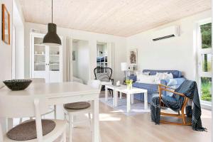 Lovely Summer House Close To The Water