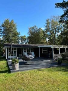 Scenic Holiday Home Near Child-Friendly Beach