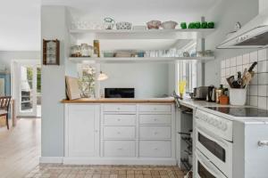 Charming House With 5000M² Garden And Forest