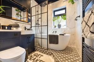 NEW West Didsbury Apartment