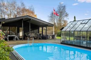 Holiday Paradise With Pool Near Havnsø Beach
