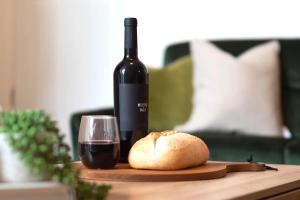 Campbell House by Truestays - NEW 2 Bedroom House in Stoke-on-Trent