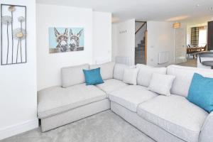 Regal House by True Stays - 3 Bedroom House in Stoke-on-Trent