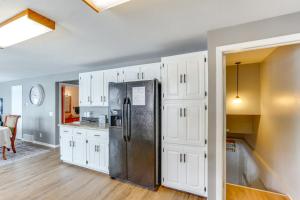 2 Private Decks Lake-View Osage Beach Home