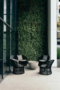 Studio com mezanino a 30 passos do metrô Brooklin