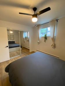 ENTIRE 1 BEDROOM APARTMENT by UW RESEARCH PARK - PS1