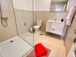 Weybeach1 -shared terrace,ocean view,sea frontline