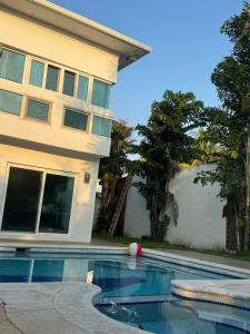 Casa de Playa del Mar Tela