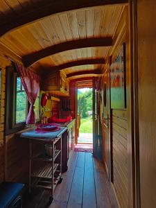 Chalets Roulotte Ancolie : photos des chambres