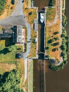 Bateau sans permis 2 cabines 6 couchages