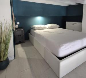 Appartements Beautiful studio with balcony - near city center : photos des chambres