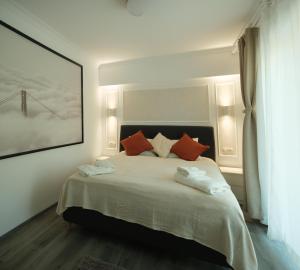 University Square Apartment