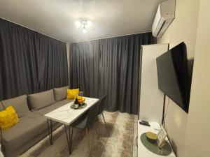 GRAND APARTMENT OHRID - top center near to sea and sea garden