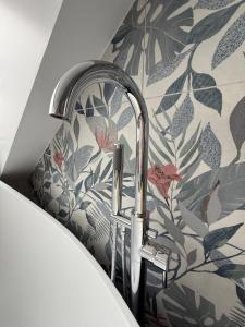 Seaside Rentals Bournemouth - cosy 2BR, 4-6ppl, beach 5 min walk, park 2 cars, fast WiFi