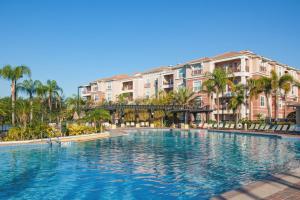 Epic Universe Vista Cay Lakeview Condo - 1019