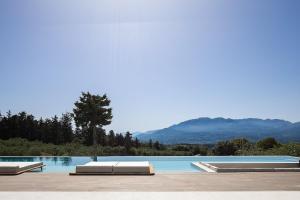 Versante Rousso - Modern Living in Natures Embrace by etouri