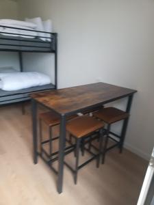 Studio 2 à 4 personnes, 12 kilomètres du parc du Puy du F