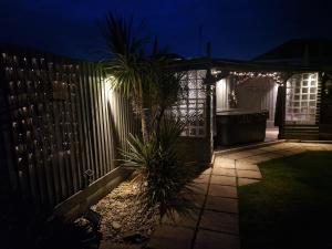 Seaside retreat with hot tub
