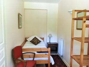 Maisons de vacances Chateau du Fraissinet, 6 gites sleeping 2-8 guests, Pool and River on site : photos des chambres