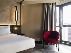 Hotels Novotel Paris Suresnes Longchamp : photos des chambres