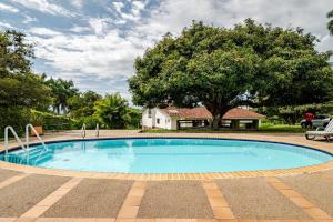 Casa en Cerritos con Piscina y 4 habitaciones